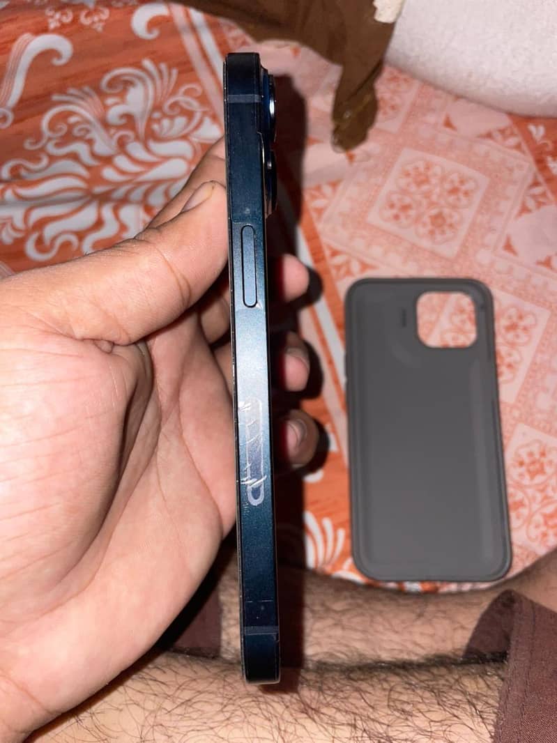 Apple iPhone 14 1