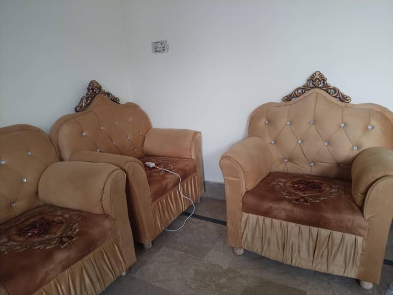 crown sofa set 3