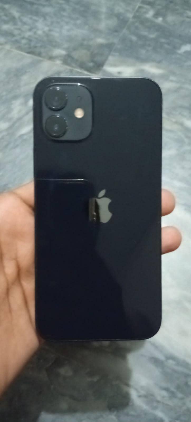 Apple iPhone 12 2