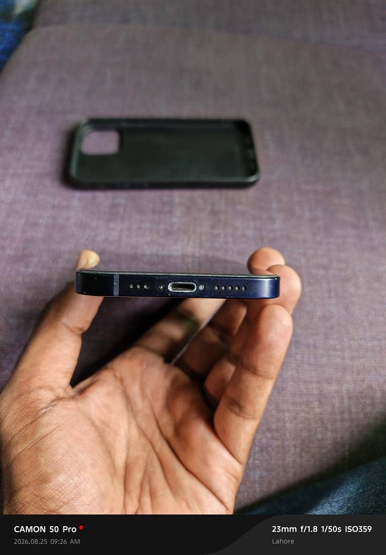 Apple iPhone 12 8
