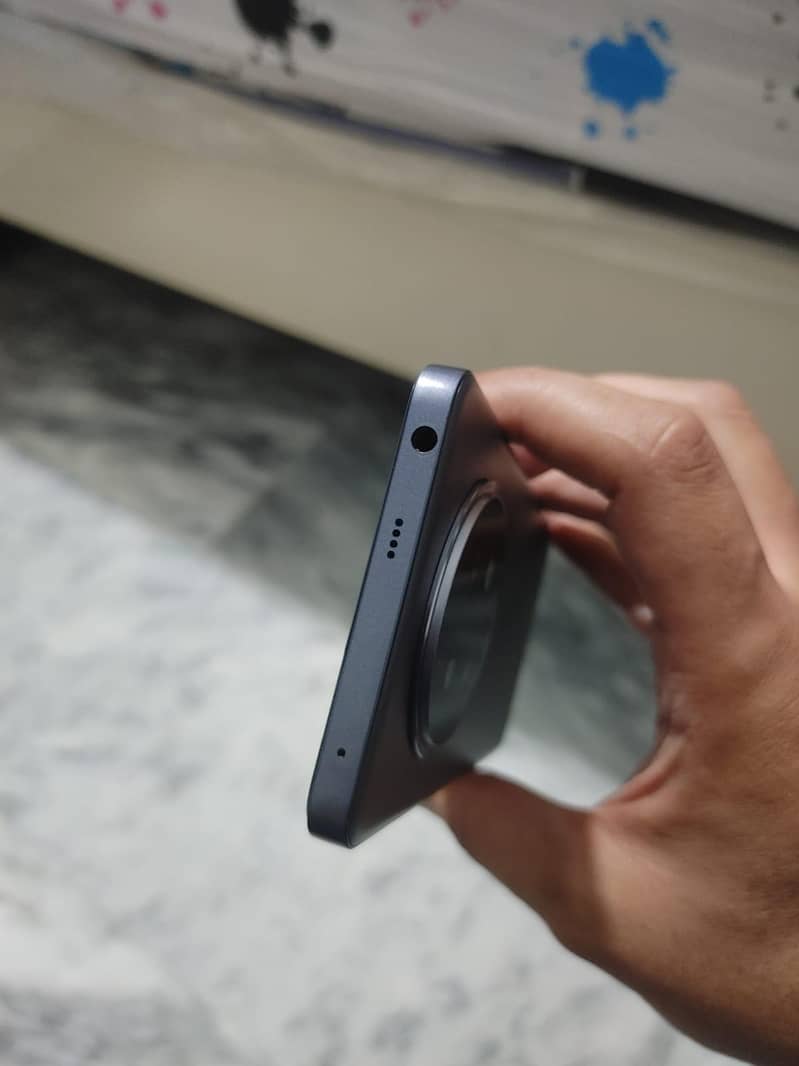 Realme 13 Plus 3