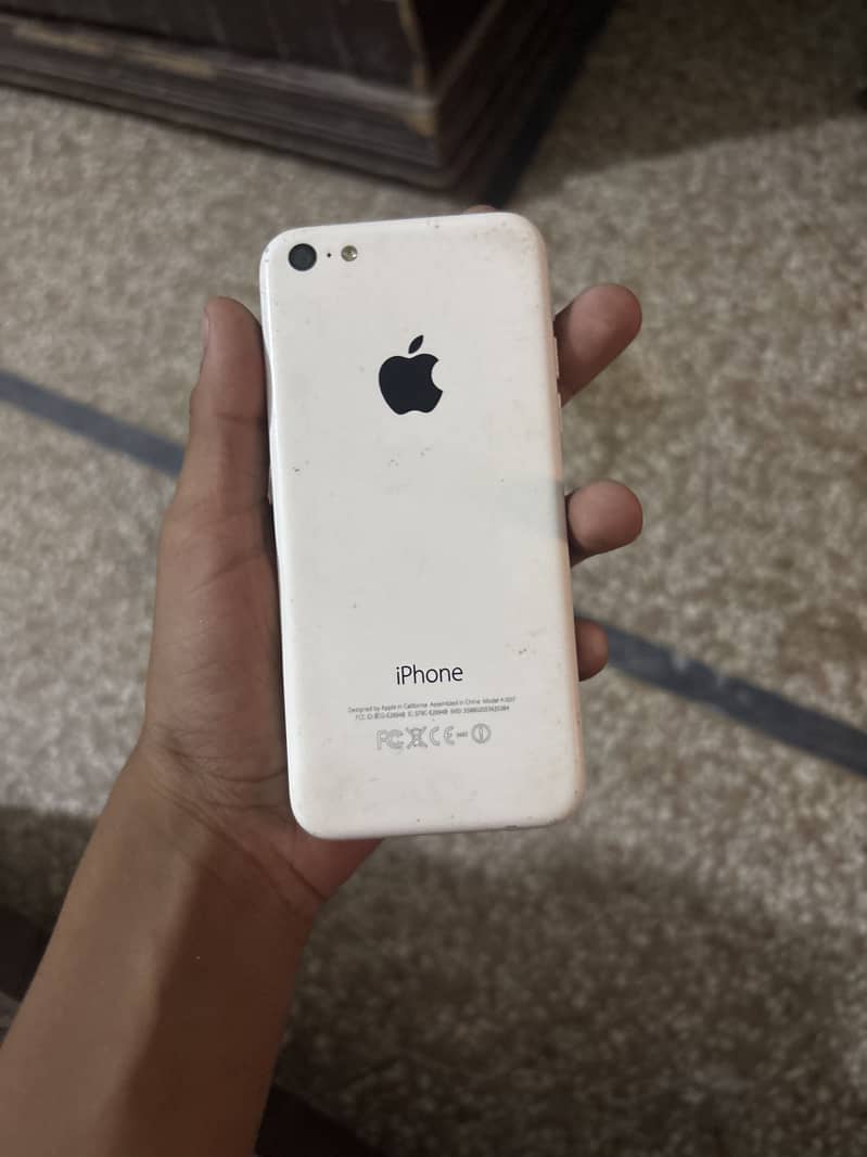Apple iPhone 5c 1