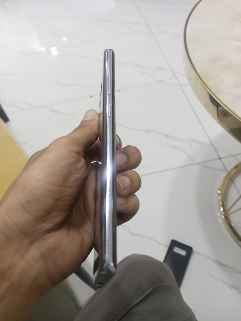 Samsung Mobile Note 8 3