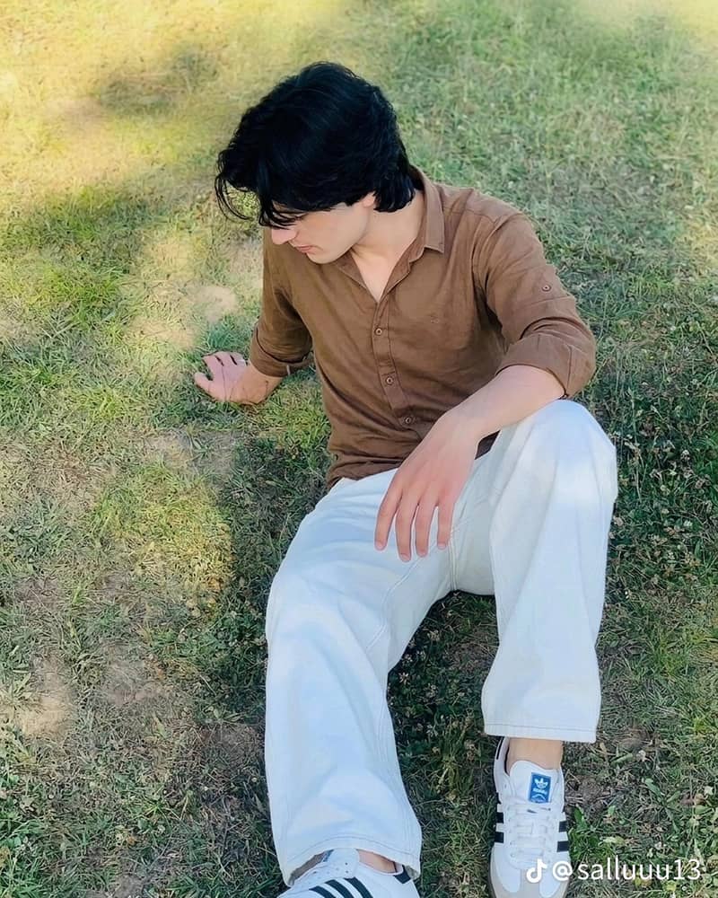 مجھے نوکری چائیے کوئی بھی ہو 1