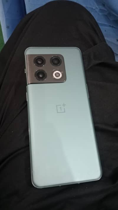 One Plus 10 Pro
