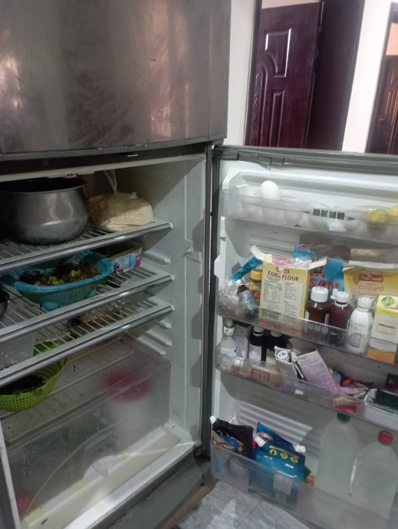 Refrigerator 0