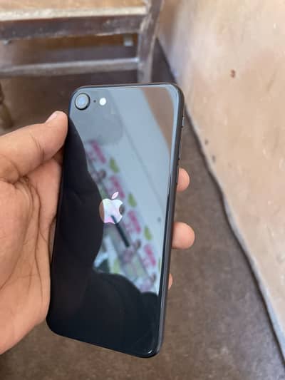 Apple iPhone SE