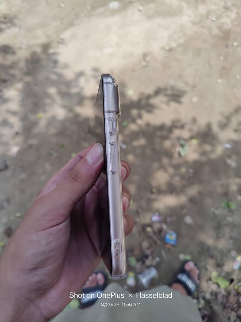 Google Pixel 8 1
