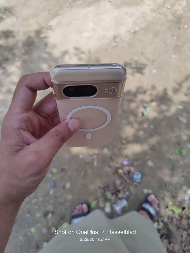 Google Pixel 8 2