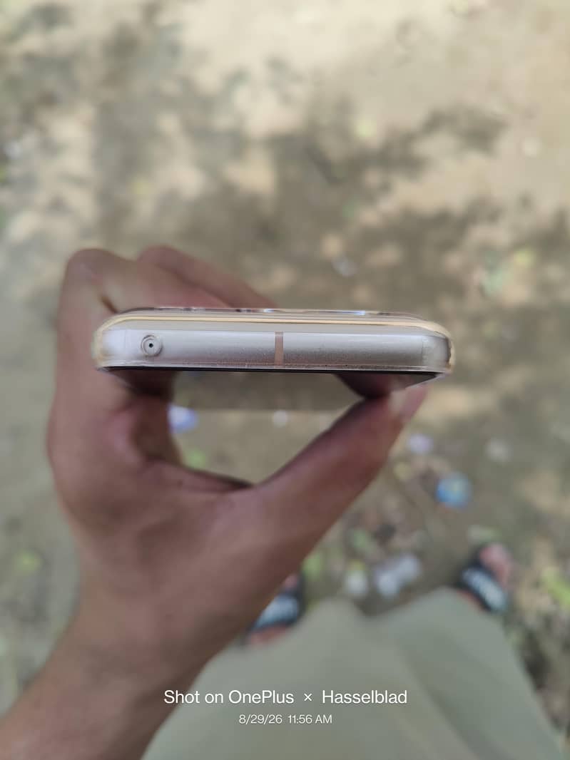 Google Pixel 8 5
