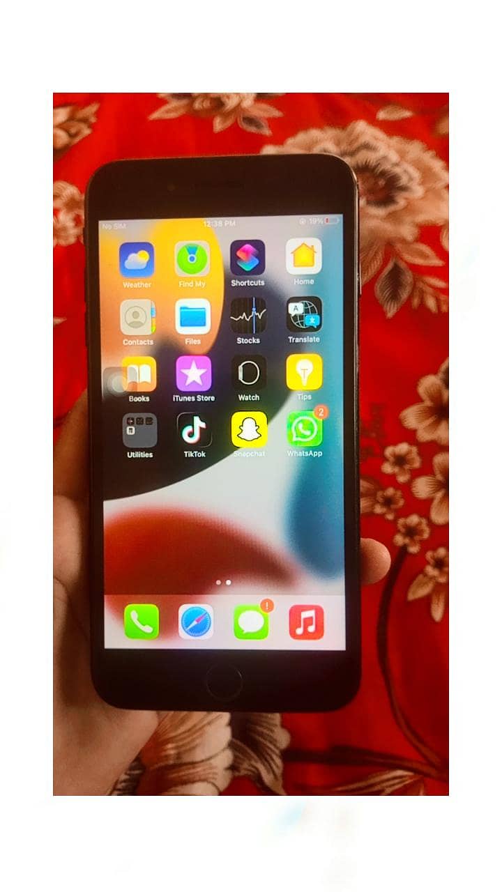 Apple iPhone 7 Plus 2