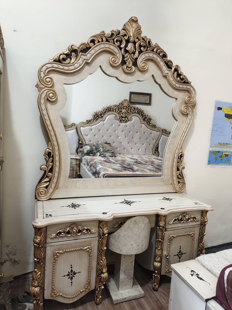 Bed + Dressing 2