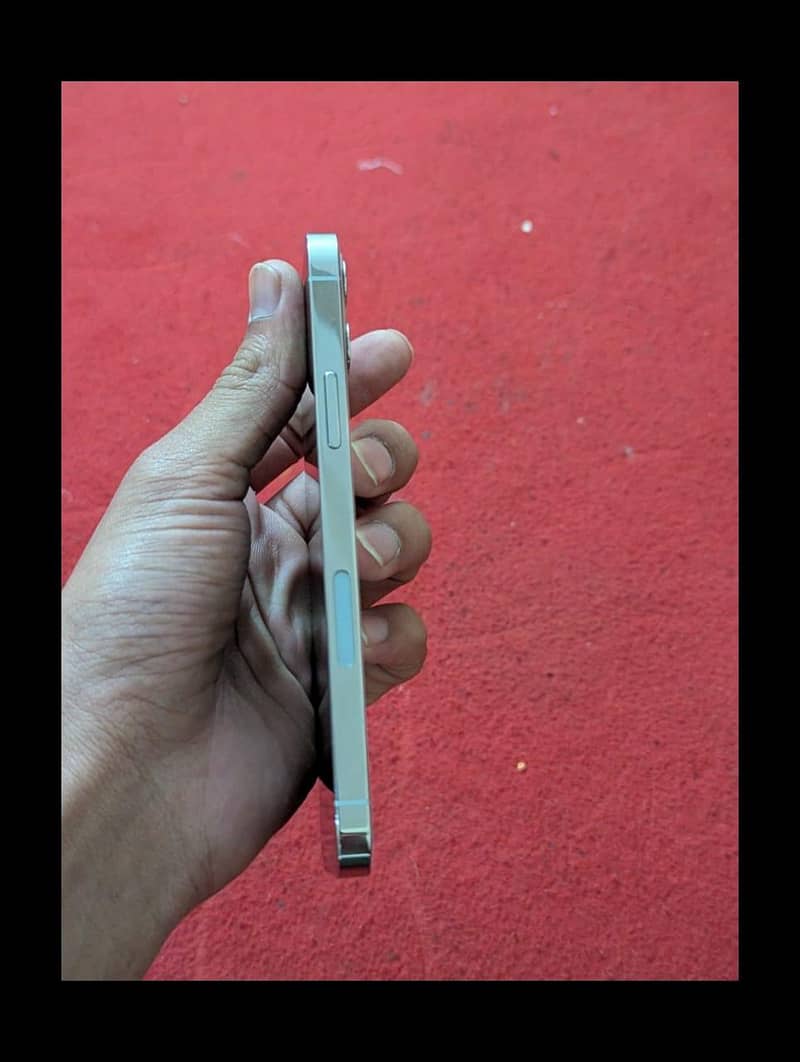Apple iPhone 12 Pro 3