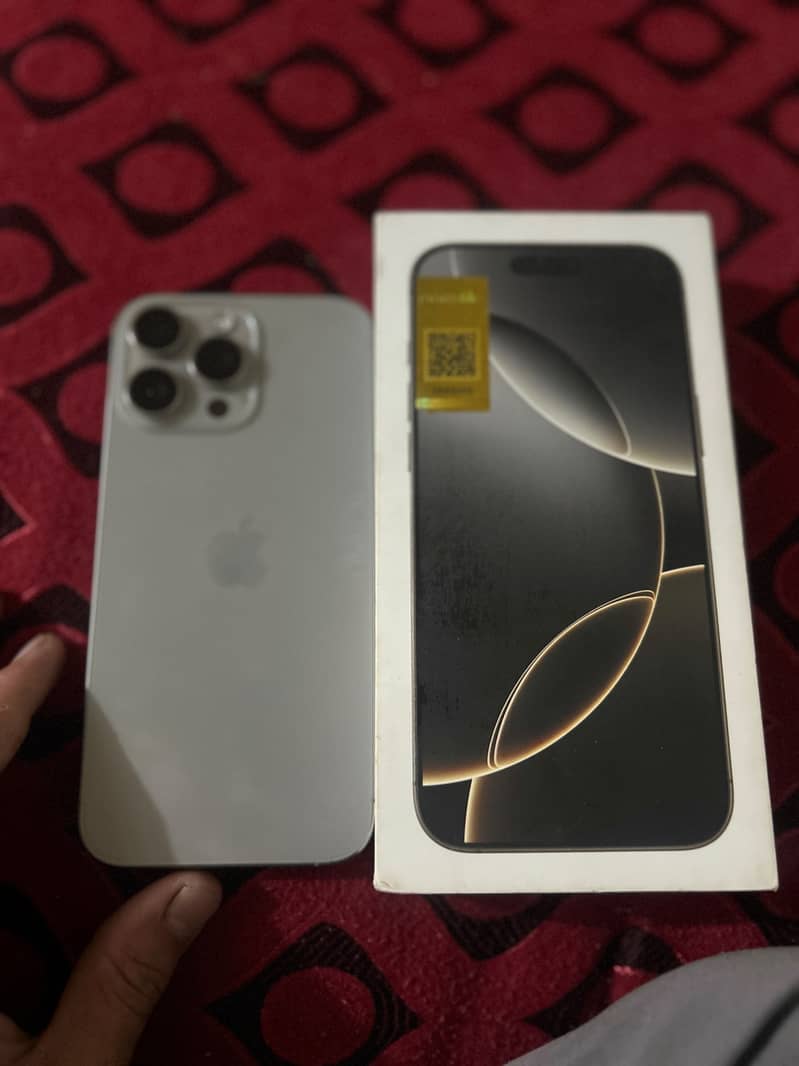 Apple iPhone 16 Pro Max 7