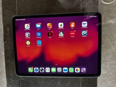 iPad Pro M2 4th Gen 11 Inch 128 GB Silver with Box and Cover