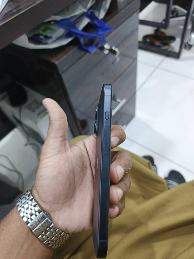 Apple iPhone 16 jv 2