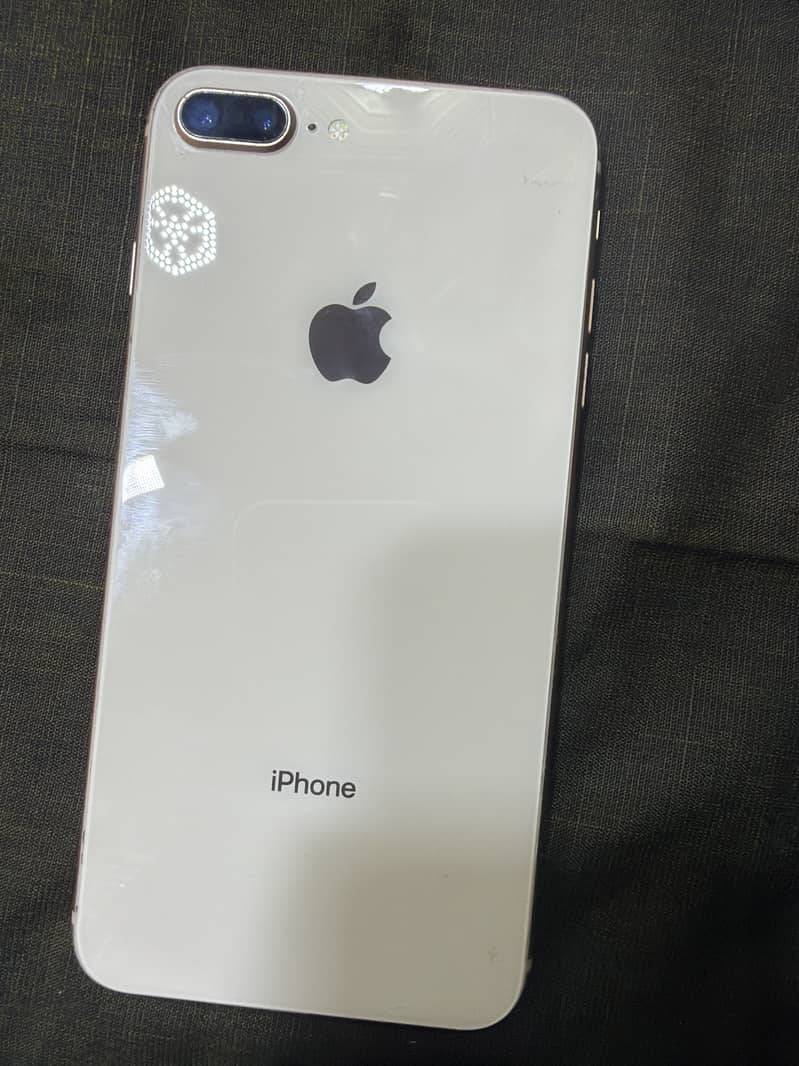 Apple iPhone 8 Plus 0