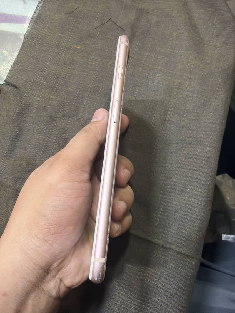 Apple iPhone 8 Plus 2