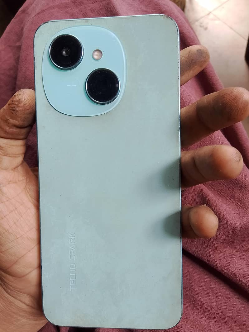 Tecno Spark Go 1