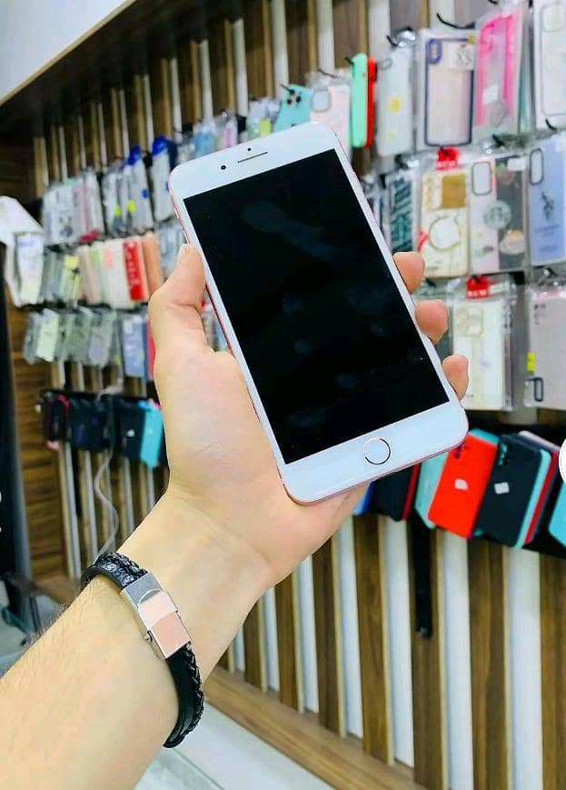 Apple iPhone 7 Plus 1