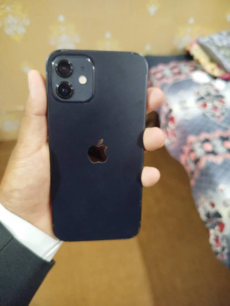Apple iPhone 12 2