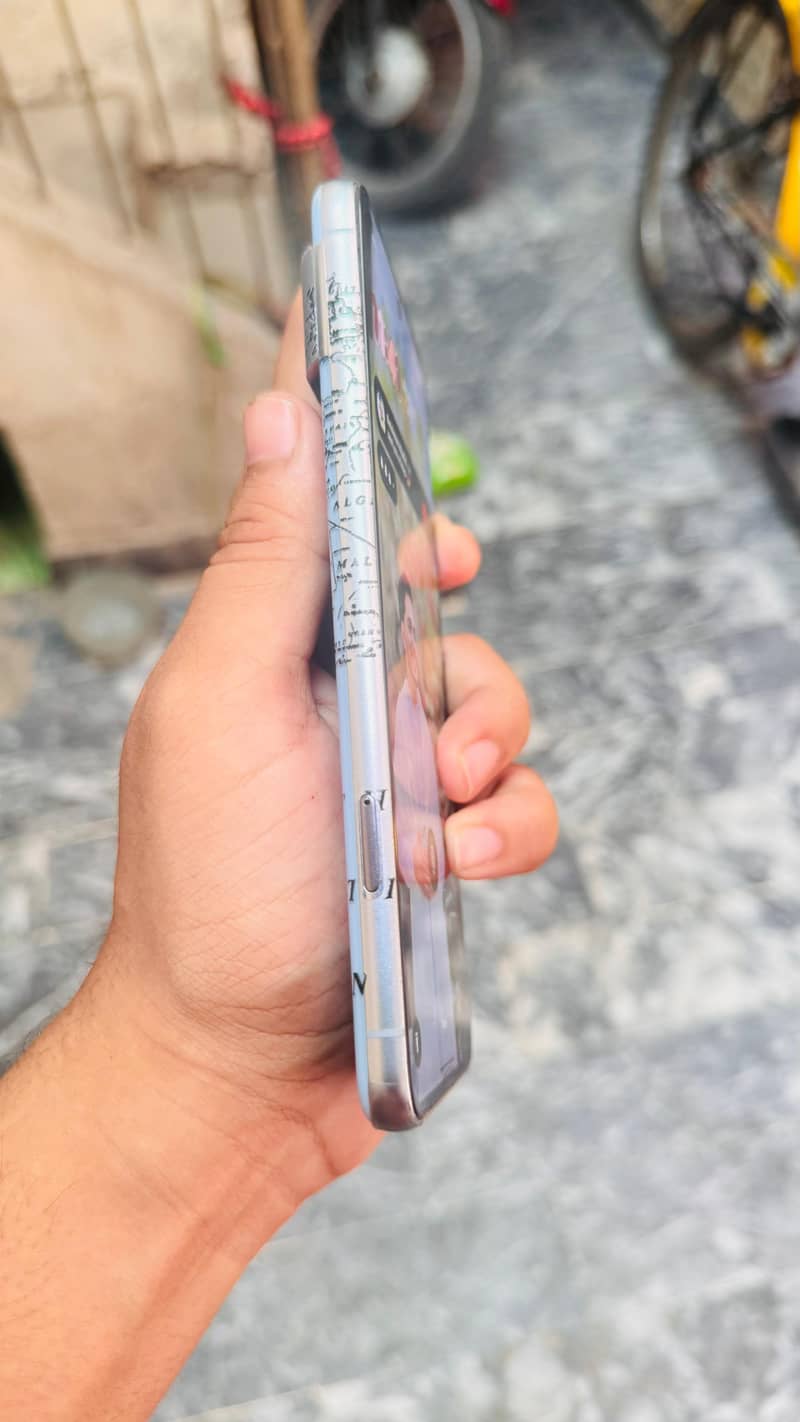 Google Pixel 8 Pro 2
