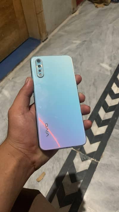 Vivo S1