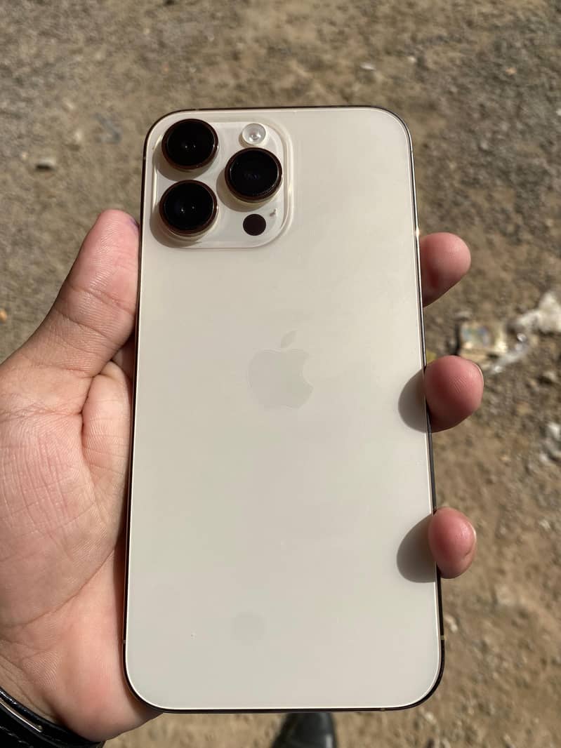 Apple iPhone 14 Pro Max 6