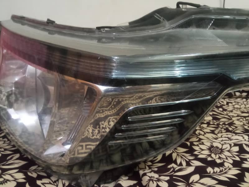 headlight's 9