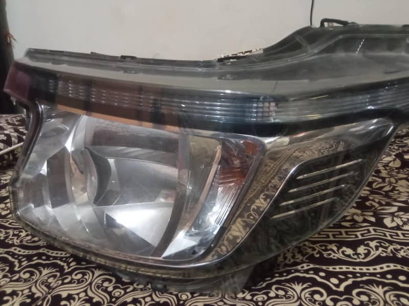 headlight's 12