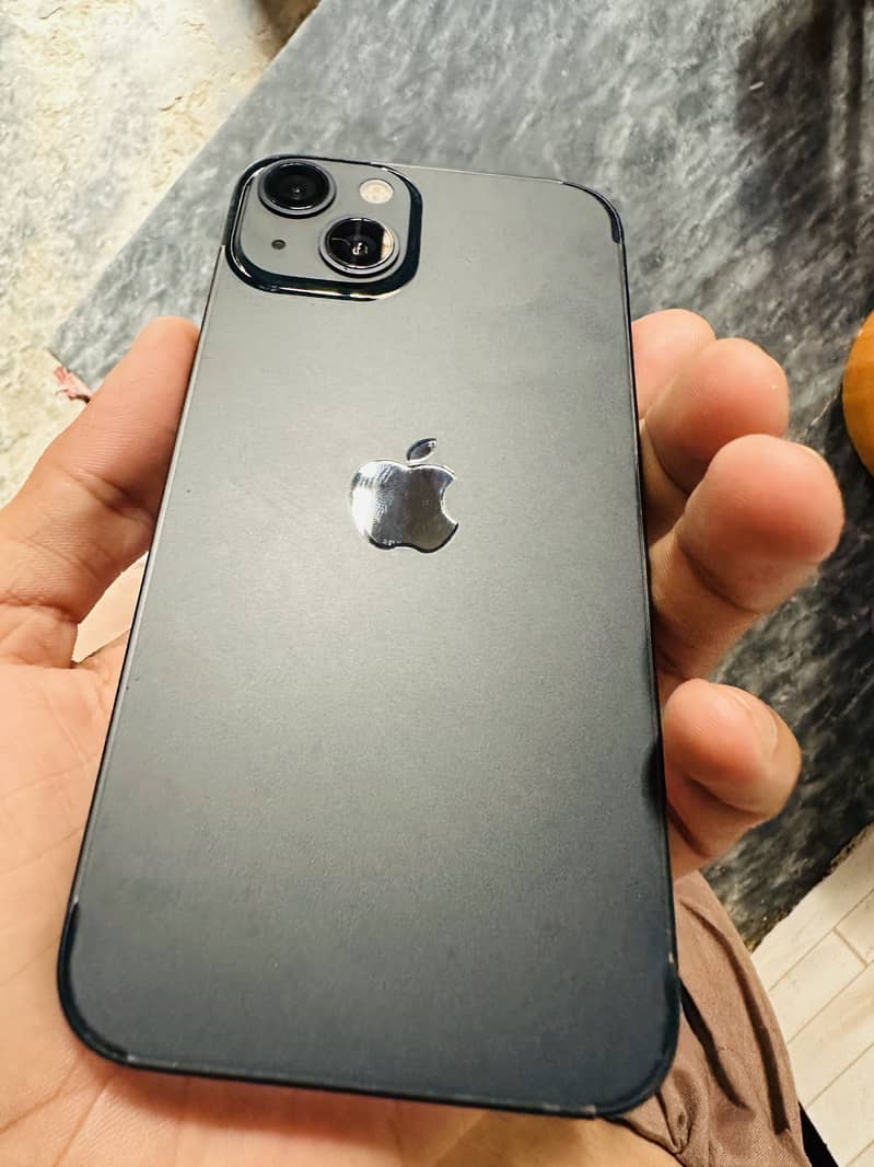 Apple iPhone 13 1