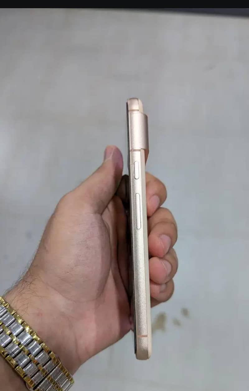 Google Pixel 8 3