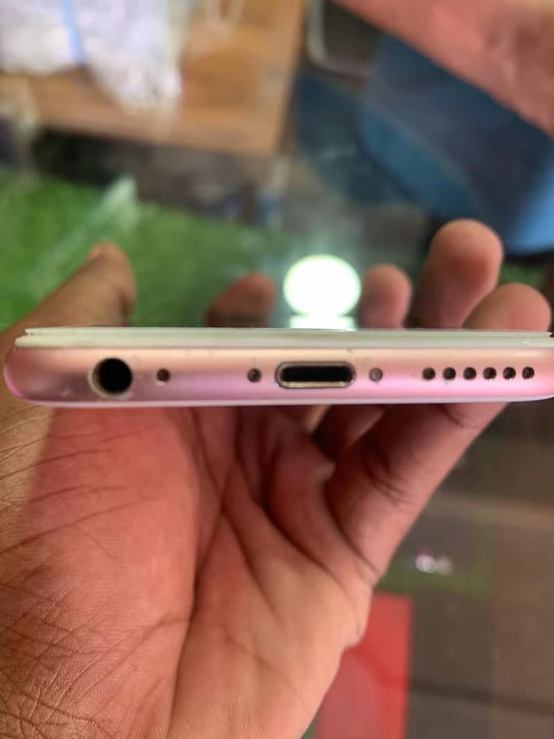 Apple iPhone 6S 3