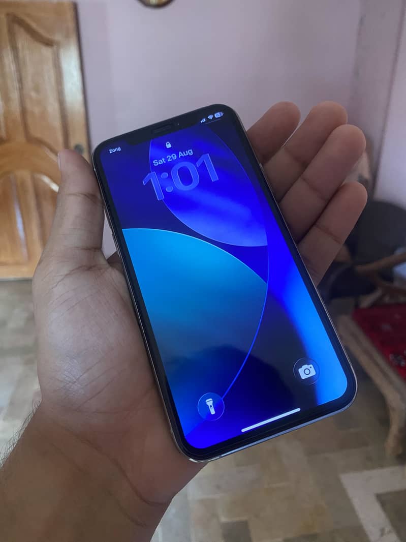 Apple iPhone 11 Pro 2