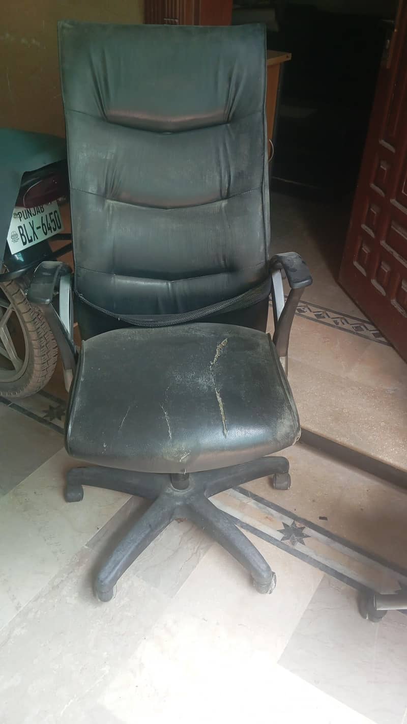 executive chair 0