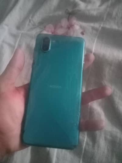 Sharp Aquos R3