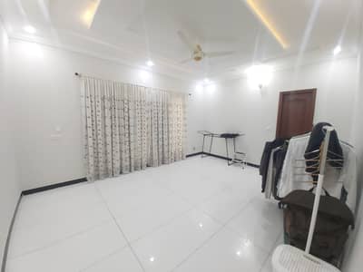 Beautiful house upper portion for rent