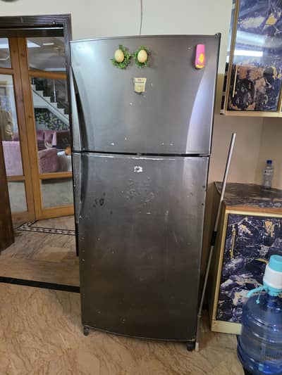 Dawlance Signature Refrigerator-16cubic feet Full sized