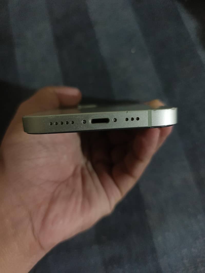 Apple iPhone 12 Factory Unlocked 4
