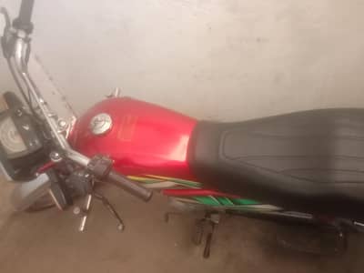 one hand use total original new oil new tires  ingen