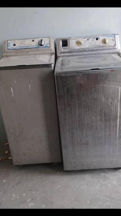 Washing machine green Color  wazni hai Dryer  brown color main hai