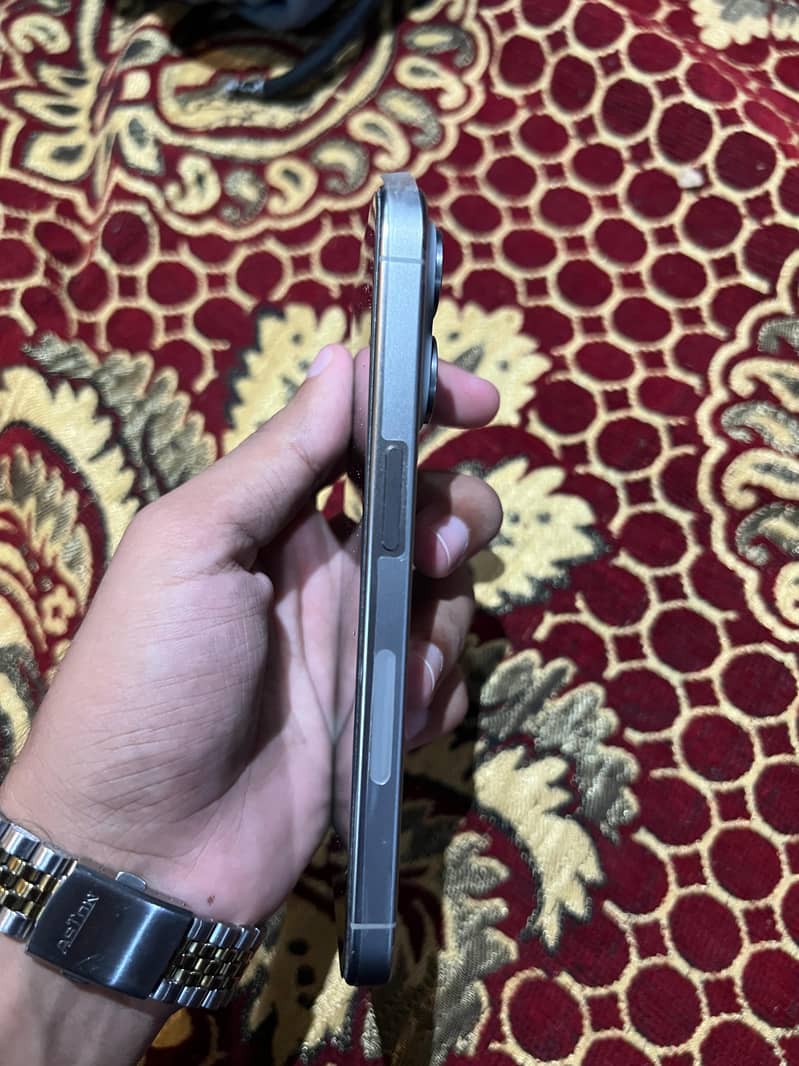 Apple iPhone 15 Pro 5