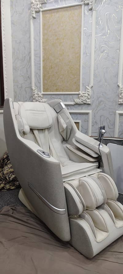 JC Buckman ReviveUs Massage Chair - Model: TMC 250