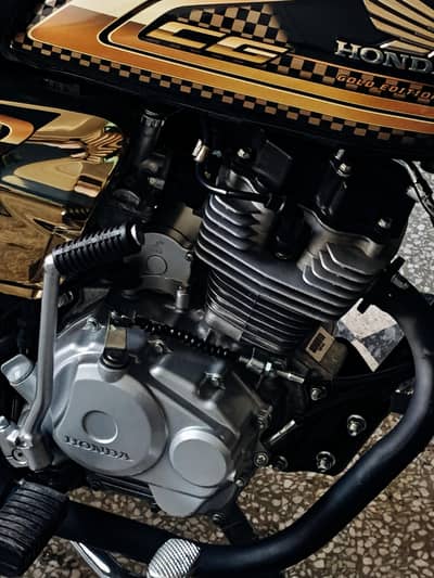 Honda 125 gold edition