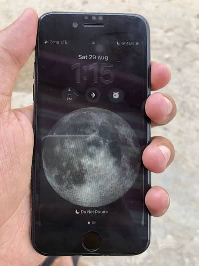 Apple iPhone SE