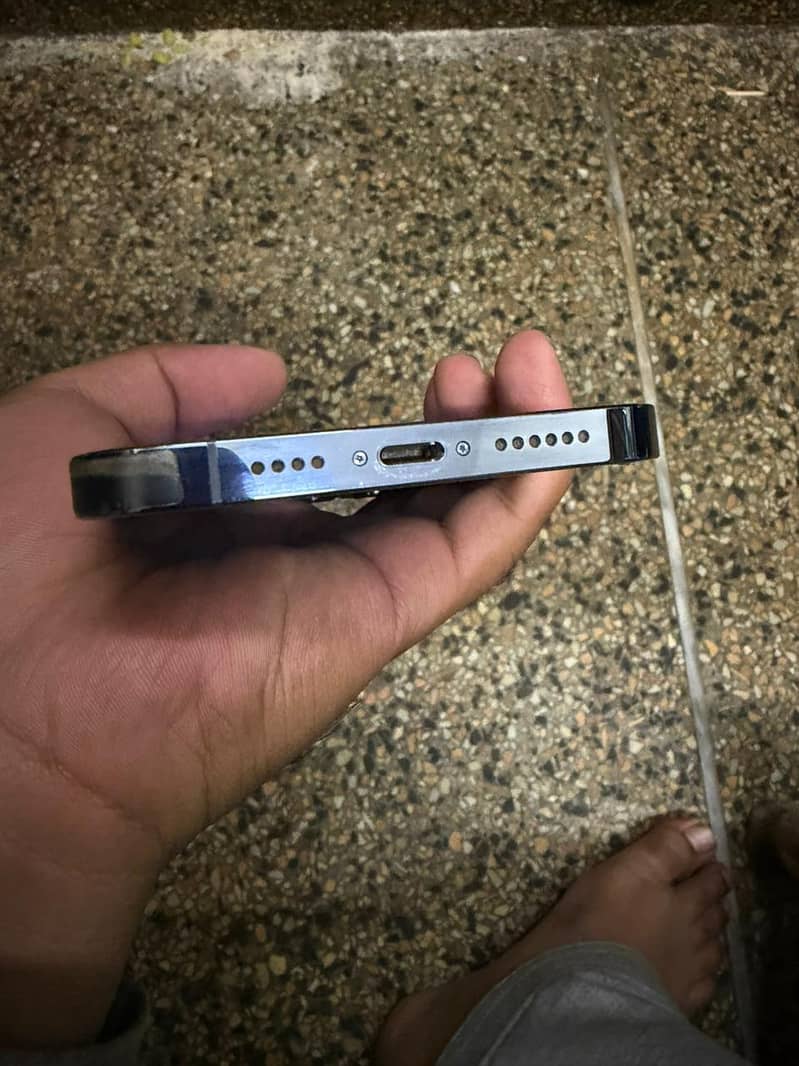 Apple iPhone 13 Pro Max 6