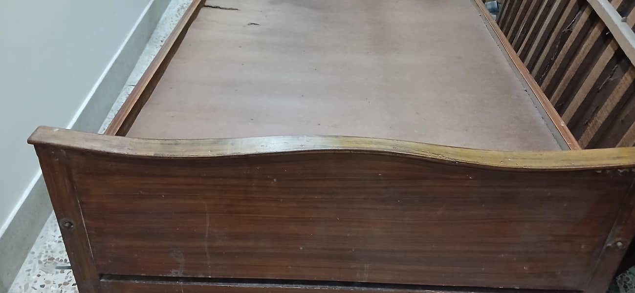 single bed 8