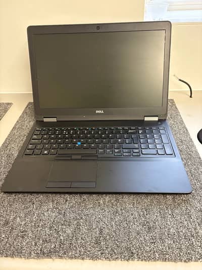 Dell Letittude 5570 Core i5 6th Gen 8GB / 256 SSD 15.6 HD Display