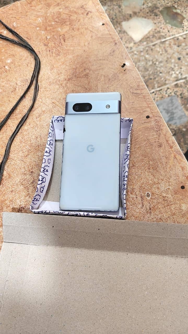 Google Pixel 7a 4