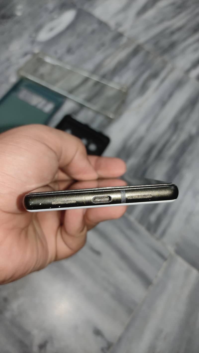 Google Pixel 6 5